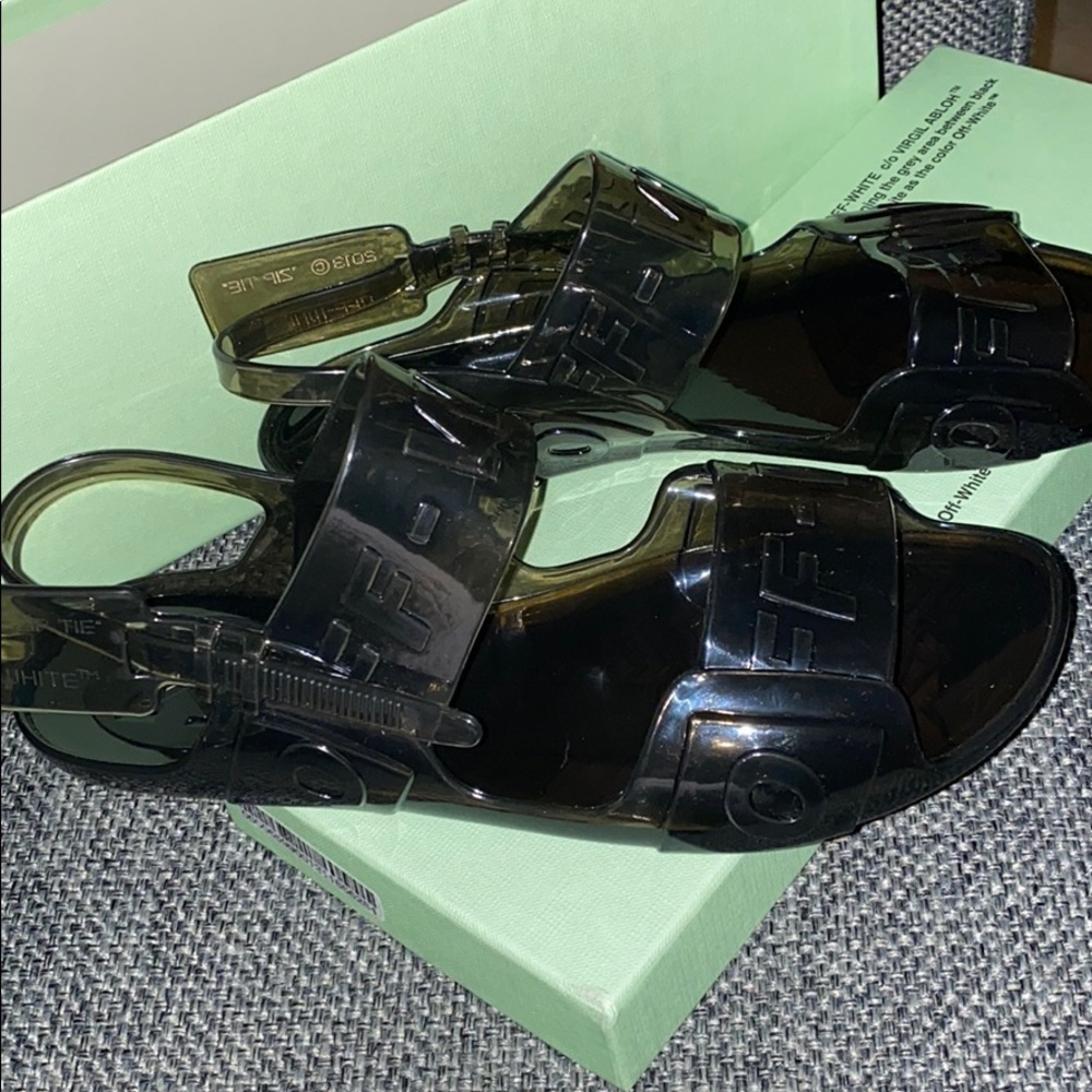 Off-white zip tie jelly sandals